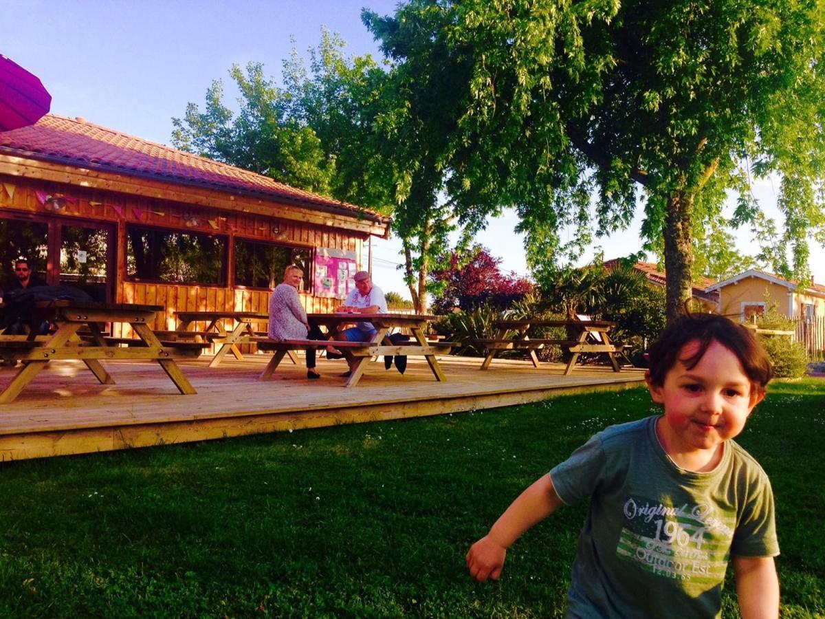 Camping Aux Couleurs Du Ferret Lege-Cap-Ferret Bagian luar foto
